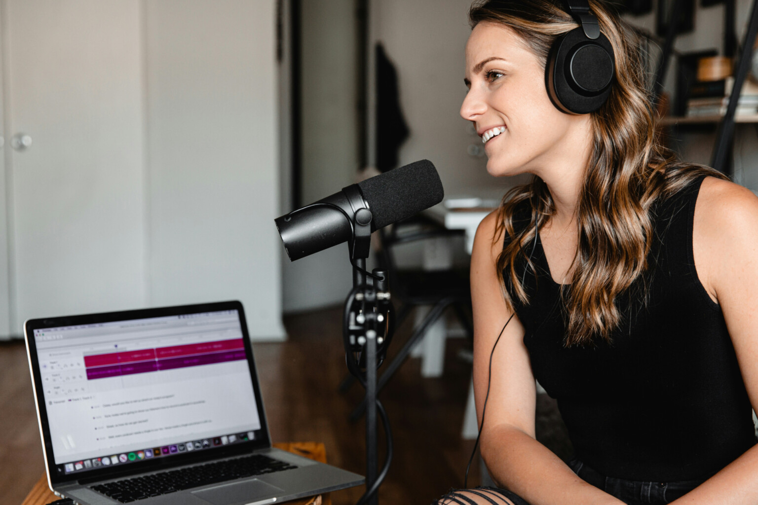 How to Build a Podcast App: Complete Guide | Blog Miquido