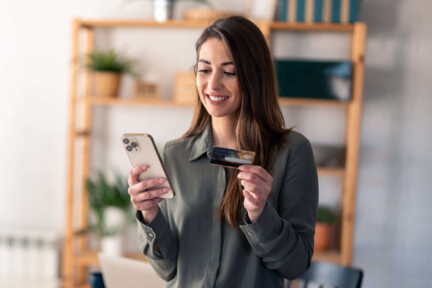 [header] gamification in retail rewriting the shopping experience with gamified mobile apps (1)